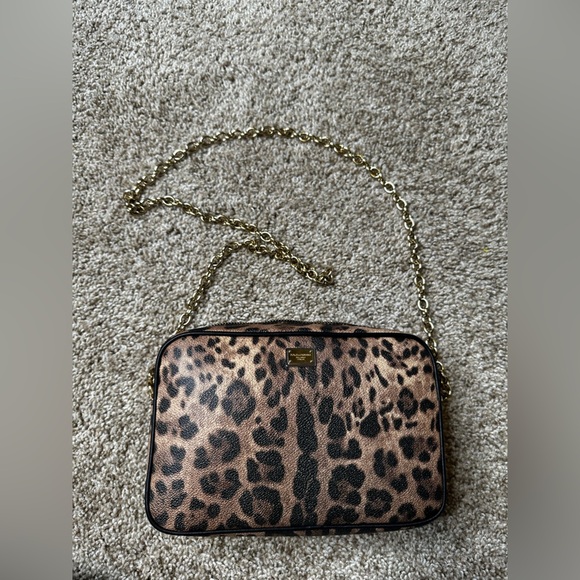 Dolce and Gabbana Beige Leopard Print Coated Canvas Crossbody Bag - Picture 2 of 12